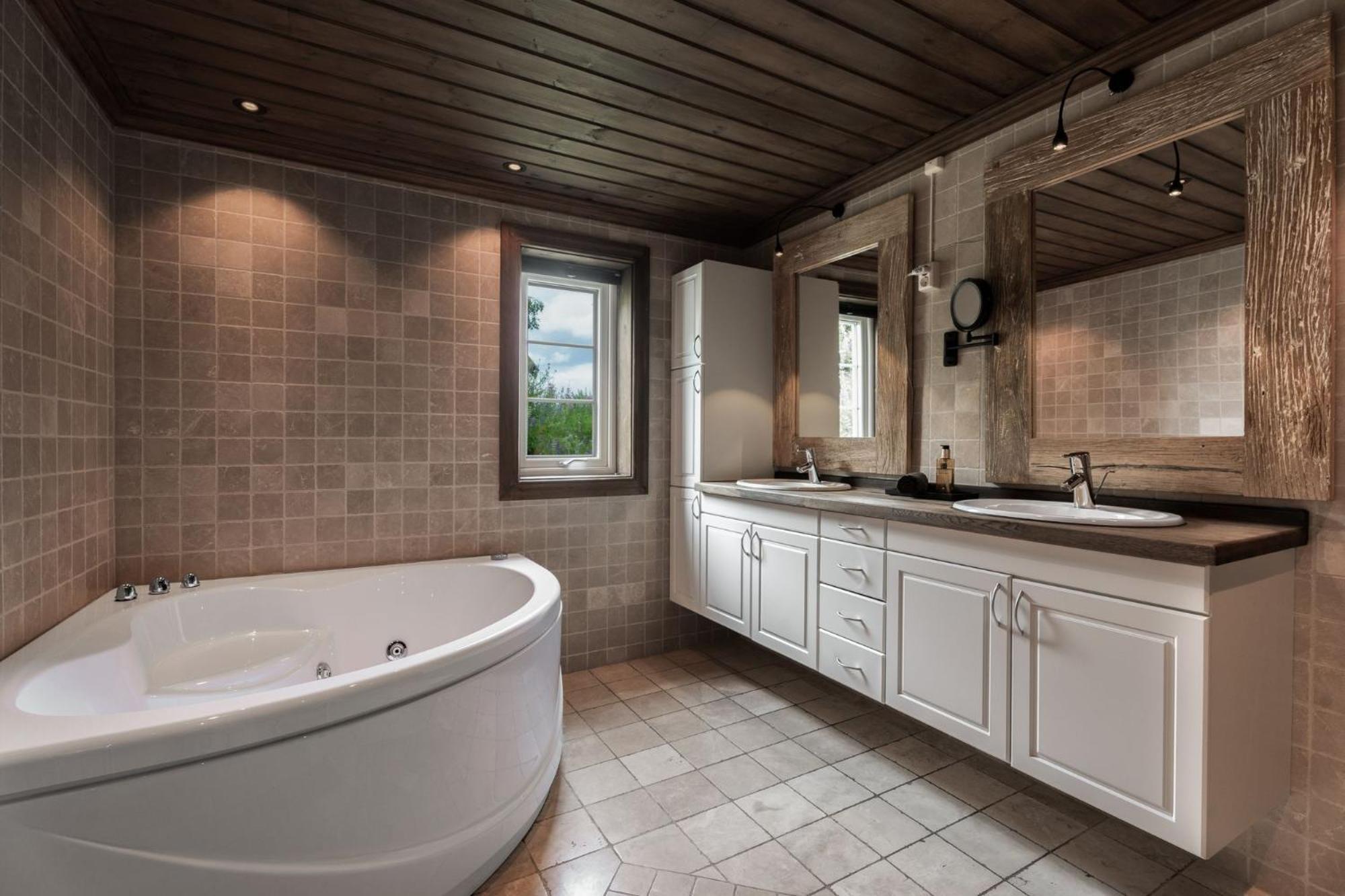 Norefjell - Storhytte Med Jacuzzi Og Fantastisk Beliggenhet Noresund Esterno foto
